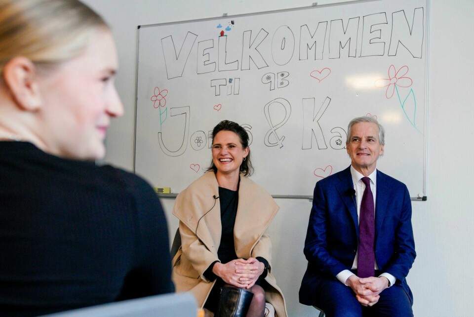 Nå kommer mobilforbud i skolen. Det skal kunnskapsminister Kari Nessa Nordtun og statsminister Jonas Gahr Støre (begge Ap) ha ros for, skriver Dagsavisen. Nå kommer mobilforbud i skolen. Det skal kunnskapsminister Kari Nessa Nordtun og statsminister Jonas Gahr Støre (begge Ap) ha ros for, skriver Dagsavisen.