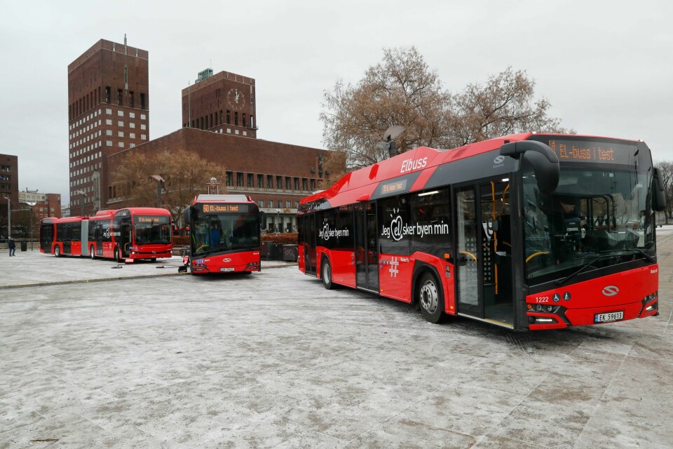 Ca 8.000 avganger var innstilt i løpet av de første to ukene i januar, ifølge Aftenposten. I resten av landet er kollektivvirksomhetene likevel ikke bekymret for overgangen til elektriske busser, ifølge ny undersøkelse. Ca 8.000 avganger var innstilt i løpet av de første to ukene i januar, ifølge Aftenposten. I resten av landet er kollektivvirksomhetene likevel ikke bekymret for overgangen til elektriske busser, ifølge ny undersøkelse. Foto: Cornelius Poppe / NTB