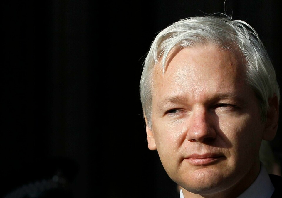 WikiLeaks-grunnlegger Julian Assange er tiltalt for spionasje og datatyveri i USA, som vil ha ham utlevert fra fengsel i London. WikiLeaks-grunnlegger Julian Assange er tiltalt for spionasje og datatyveri i USA, som vil ha ham utlevert fra fengsel i London. Foto: Kirsty Wigglesworth / AP / NTB