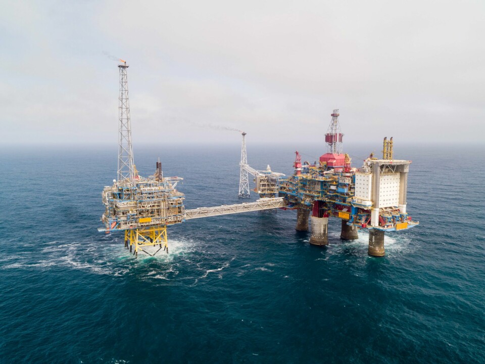 CO₂ injiseres på Sleipner-feltet på norsk sokkel. Dette var det første kommersielle prosjektet for lagring av CO₂. CO₂ injiseres på Sleipner-feltet på norsk sokkel. Dette var det første kommersielle prosjektet for lagring av CO₂.