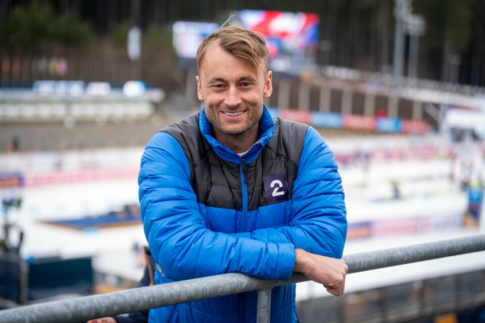 Petter Northug sender et spark til Calle Halfvarsson. Petter Northug har som å plan å gå NM-stafetten til helgen.Foto: Heiko Junge / NTB
