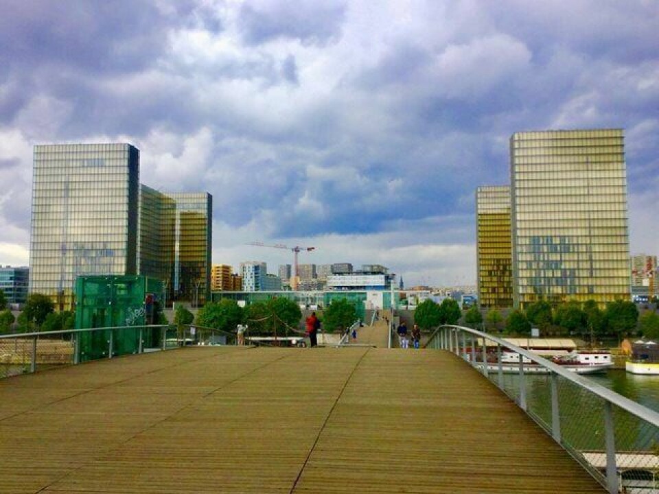 UTSIKT OG INNSIKT: Bibliothéque François Mitterand i Paris. FOTO: CALIXTE TAYORO