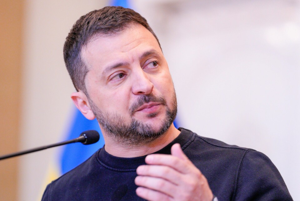 Ukraina-president Volodomyr Zelenskyj. Ukrainas president Volodymyr Zelenskyj, her under pressekonferansen i forbindelse med det nordiske toppmøtet i Helsingfors. Han gleder seg over det han kaller en internasjonal kampflykoalisjon. Foto: Javad Parsa / NTB
