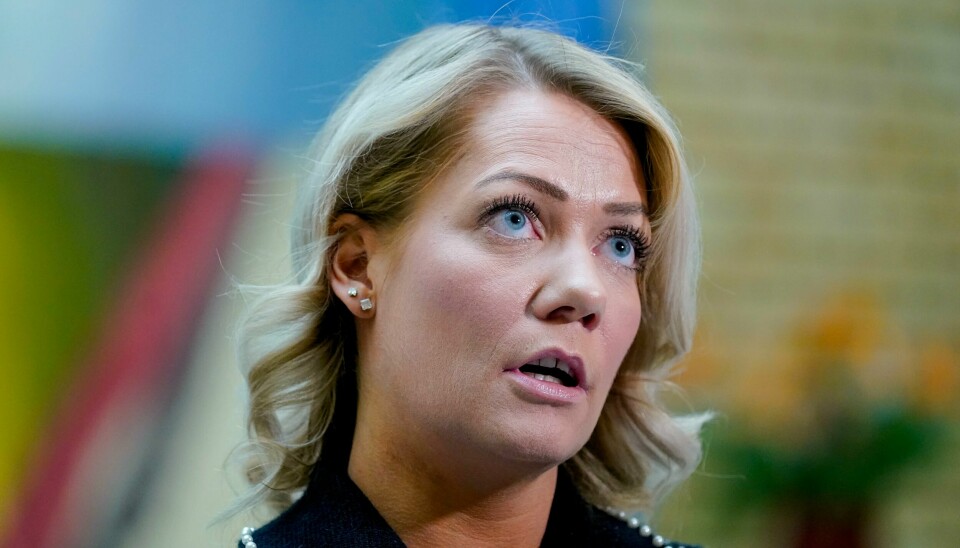 Landbruks- og matminister Sandra Borch (Sp) er urolig for avlingene på grunn av det varme og tørre været. Landbruks- og matminister, Sandra Borch (Sp). Foto: Lise Åserud / NTB