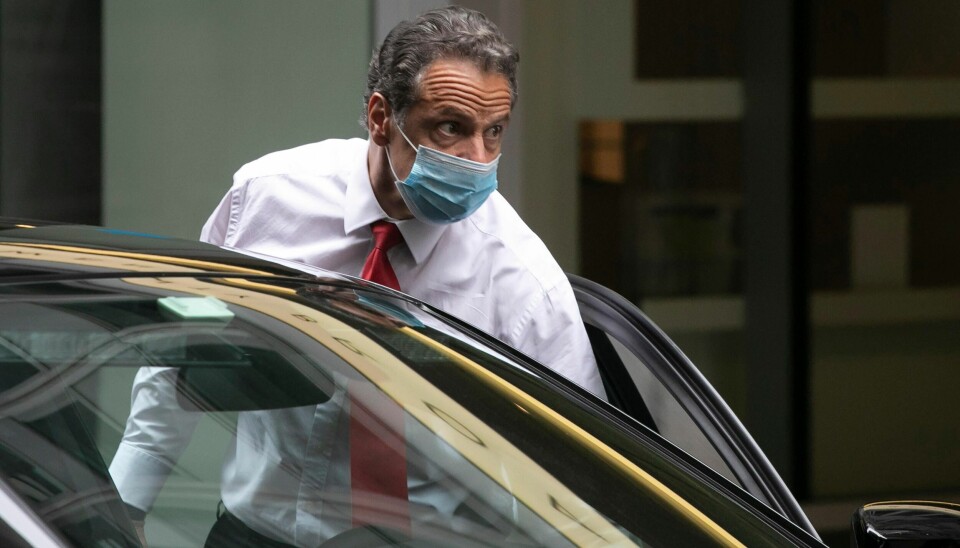 New York-guvernør Andrew Cuomo vil la butikkeiere nekte kunder som ikke bruker munnbind, adgang.