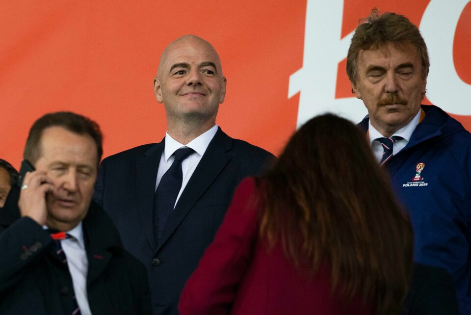 Fifa og president Gianni Infantino hevder at det er gjort betydelige framskritt i forholdene for fremmedarbeidere i Qatar. Fifa-president Gianni Infantino ønsker angivelig en VM-søknad fra Israel og andre land i Midtøsten.Foto: Svein Ove Ekornesvåg / NTB