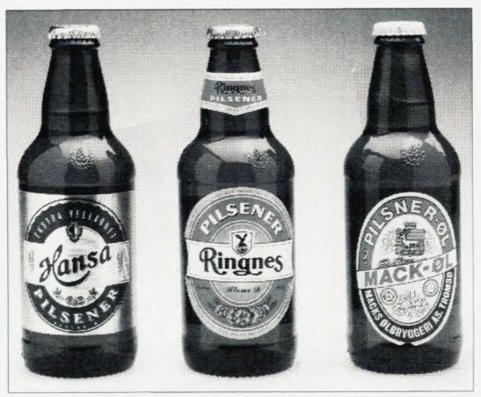 Fra 1927 hadde Moss Glassverk monopol på flaskeproduksjon i Norge. Men flere bryggerier importerte flasker fra utlandet. Flasker fra Moss Glassverk