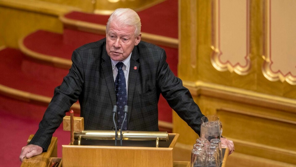 Carl I. Hagen foreslår at Oslo kommune bør opprette en egen integreringsetat. Her fra en spørretime i Stortinget i fjor.