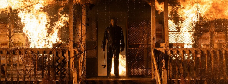 Nei, Michael «The Shape» Myers var naturligvis ikke død. «Halloween Kills» bringer det ikoniske filmmonstret tilbake igjen. Nei, Michael «The Shape» Myers var naturligvis ikke død. «Halloween Kills» bringer det ikoniske filmmonstret tilbake igjen.