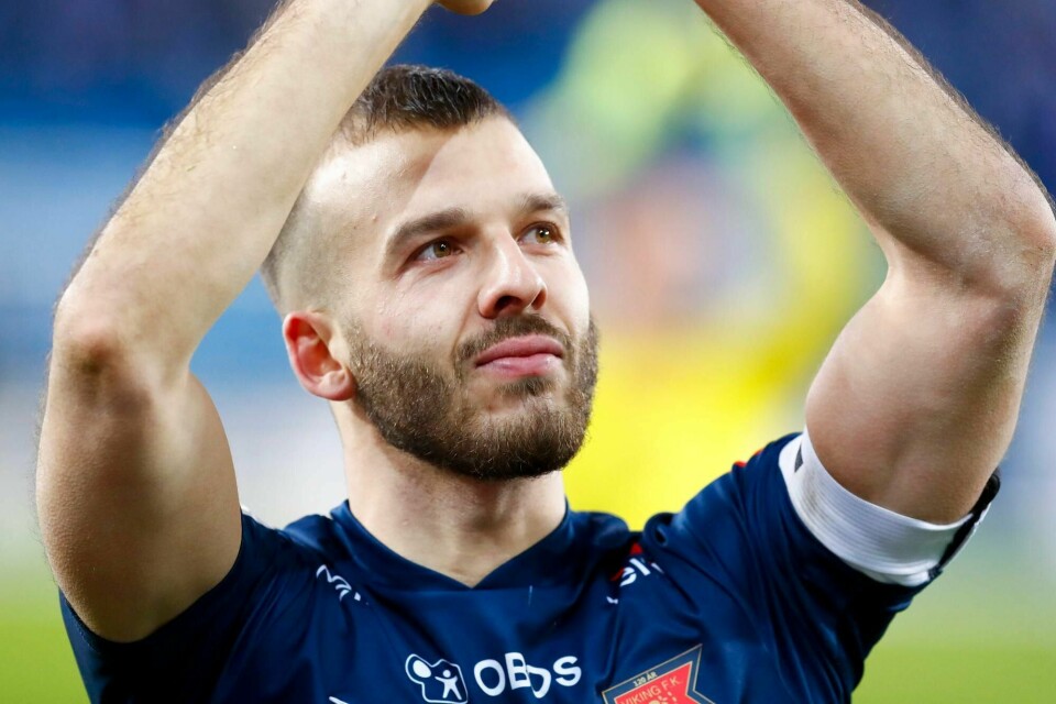 Sportsleder Espen Iversen har mange spørsmål rundt en eventuell overgang for Zlatko Tripic til prisen som antydes. Foto: Fredrik Hagen / NTB scanpix