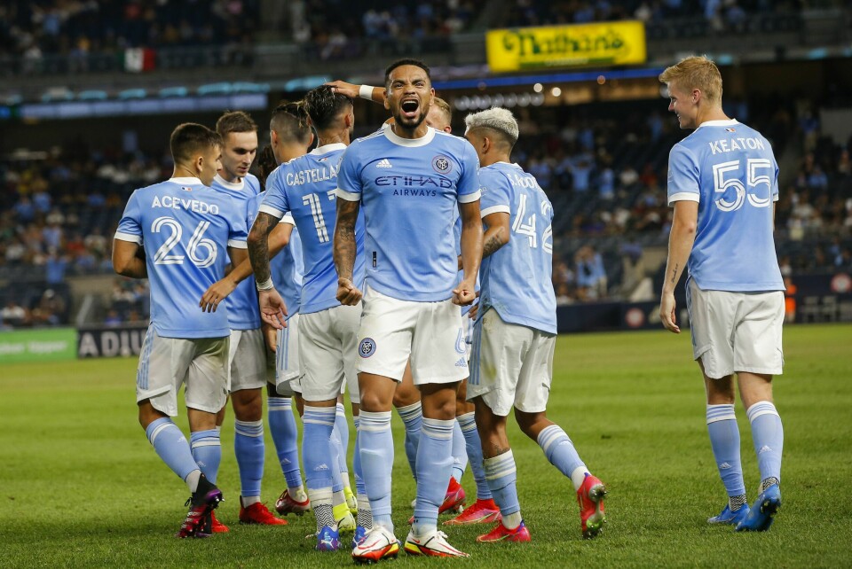 New York City-spillerne jubler for scoring i en kamp tidligere i sesongen. New York City-spillerne jubler for scoring i en kamp tidligere i sesongen.