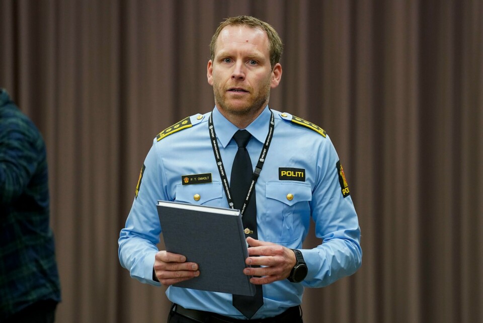 Kongsberg-siktede ble avhørt på nytt mandag, opplyser politiinspektør Per Thomas Omholt. Fem personer ble drept og tre skadd på Kongsberg onsdag 13. oktober. Kongsberg-siktede ble avhørt på nytt mandag, opplyser politiinspektør Per Thomas Omholt. Fem personer ble drept og tre skadd på Kongsberg onsdag 13. oktober. Foto: Terje Bendiksby / NTB