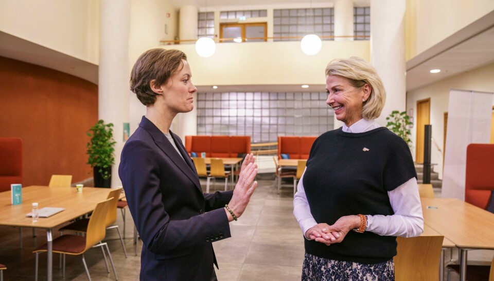 Kultur- og likestillingsminister Anette Trettebergstuen sammen med idrettspresident Berit Kjøll etter mandagens møte. Kultur- og likestillingsminister Anette Trettebergstuen sammen med idrettspresident Berit Kjøll etter mandagens møte. Foto: Stian Lysberg Solum / NTB