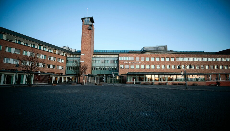 Ved Oslo universitetssykehus har de redusert kirurgi for å sikre at nok folk er på jobb. Foto: Lise Åserud / NTB Ved Oslo universitetssykehus har de redusert kirurgi for å sikre at nok folk er på jobb. Foto: Lise Åserud / NTB