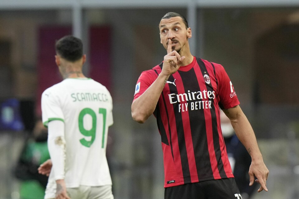 Zlatan Ibrahimovic ønsker å forlenge avtalen med Milan og fortsette karrieren som fotballspiller også neste sesong. Zlatan Ibrahimovic ønsker å forlenge avtalen med Milan og fortsette karrieren som fotballspiller også neste sesong. Foto: Luca Bruno / AP / NTB