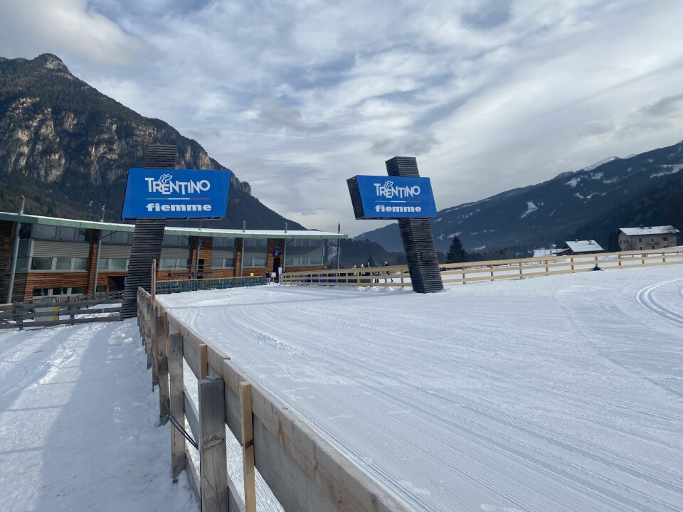 Om kort tid er det duket for Tour de Ski på langrennsarenaen i Lago di Tesero, rett ved Cavalese, i Val di Fiemme. Fra langrennsarenaen der Tour de Ski skal avsluttes.
