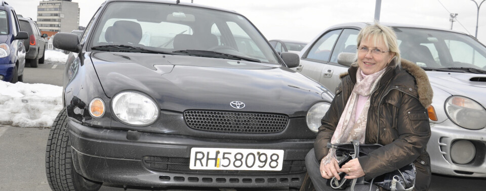 Grete Middelthon er heldig som har to sønner som følger med på når bilen hennes skal inn til kontroll. Grete Middelthon er heldig som har to sønner som følger med på når bilen hennes skal inn til kontroll.
