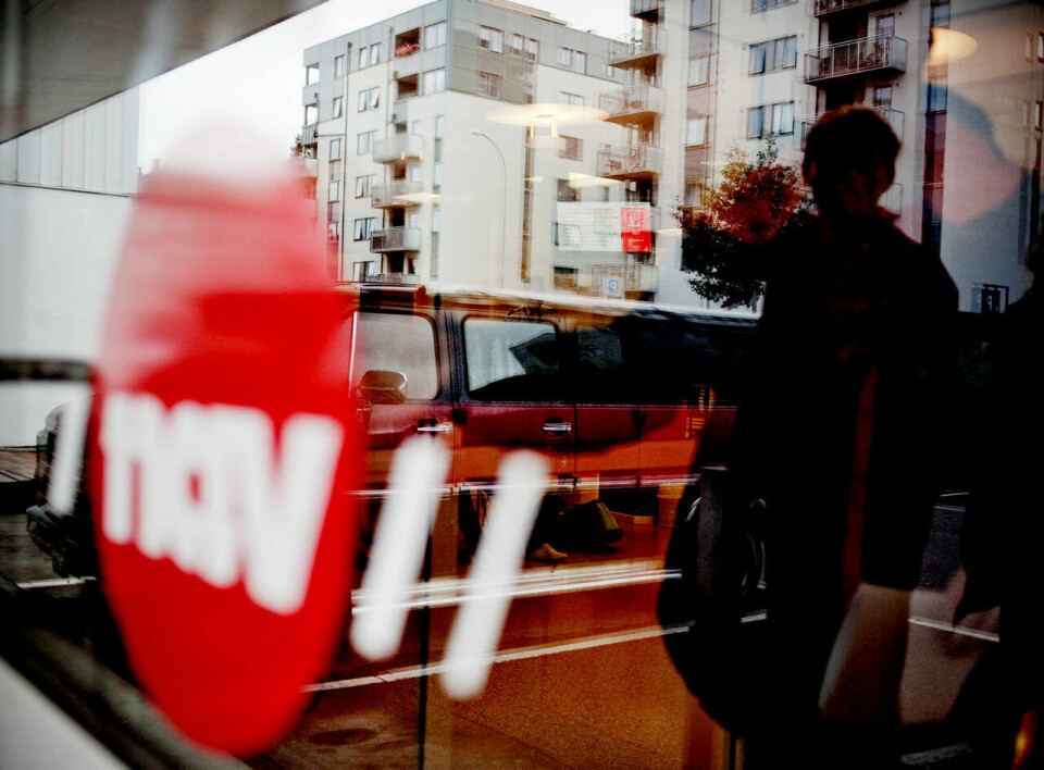 Etter at attføringstiltakene for sykmeldte og arbeidssøkende ble lagt ut på anbud, har kommersielle bedrifter tatt over tiltaksplassene i flere fylker. Bransjeforeninger frykter at de tyngste Nav-brukerne vil falle utenfor arbeidsmarkedet fordi de blir ansett som for dyre å formidle. Etter at attføringstiltakene for sykmeldte og arbeidssøkende ble lagt ut på anbud, har kommersielle bedrifter tatt over tiltaksplassene i flere fylker. Bransjeforeninger frykter at de tyngste Nav-brukerne vil falle utenfor arbeidsmarkedet fordi de blir ansett som for dyre å formidle.