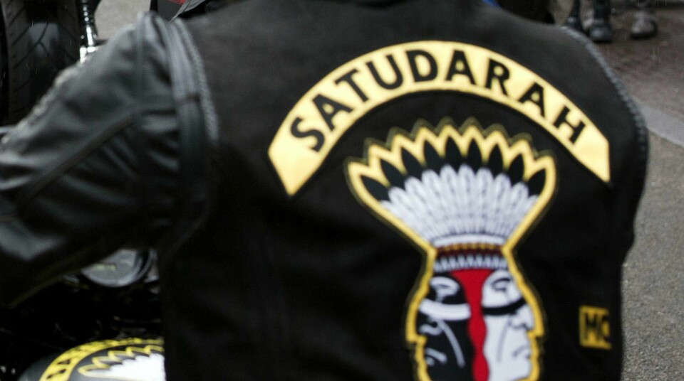 Politiet har pågrepet fire medlemmer av MC-klubben Satudarah. Fredag bestemte Jæren tingrett at de skulle varetektsfengsles i fire uker.