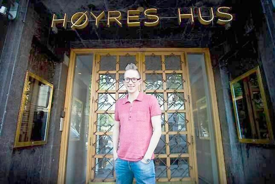 Unge Høyres Kristian Tonning Riise har gått på Romerike folkehøyskole, vært syngende guide og langhåret heavy metal-rocker: - Hva er egentlig en typisk Unge Høyre-leder? Jeg tror mange har en litt for stereotyp forestilling av det, sier han.