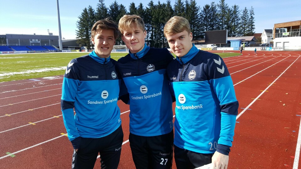 Axel Kryger, Vegard Aasen og Andreas Dybevik spilte alle fra start da Sandnes Ulf 2 tok sin første seier for sesongen hjemme mot Brodd i serien mandag. Foto: Pål Karstensen