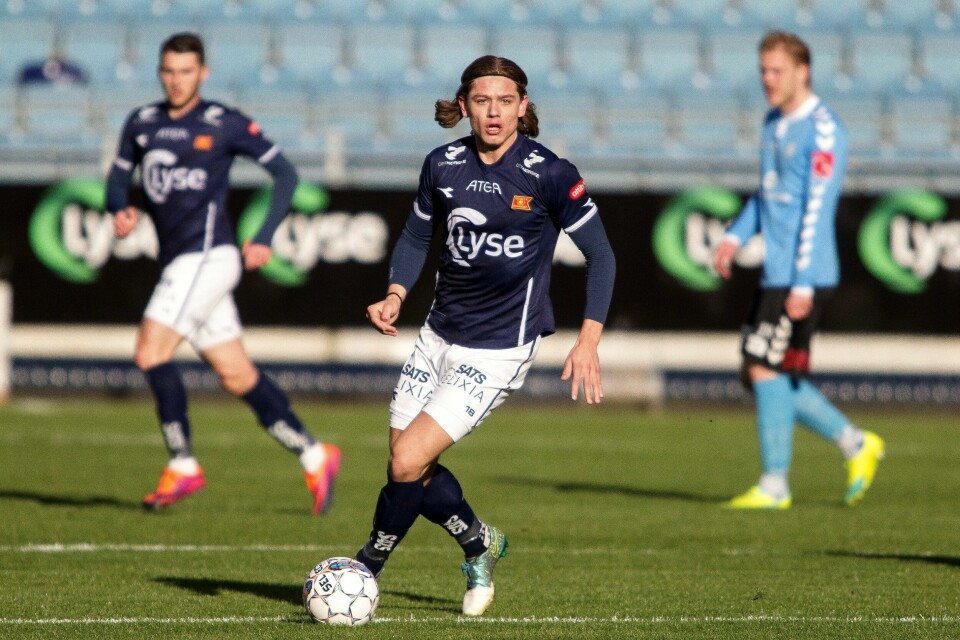 Julian Ryerson har fått halsproblemer og er svært usikker til bunnoppgjøret mot Sogndal lørdag. FOTO: CARINA JOHANSEN