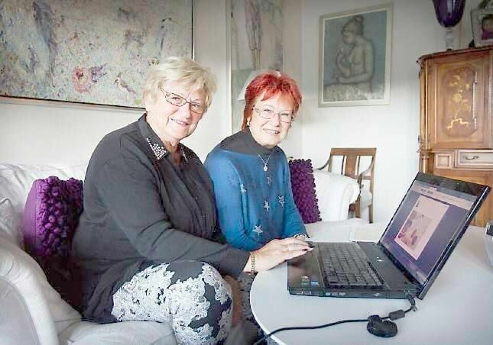 Eva Weidal (t.v) og Kari Gunnerud er ivrige nettshoppere.