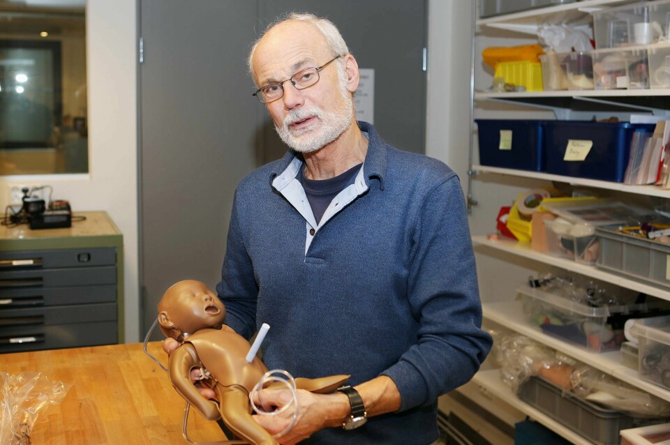 Jens Petter Ianke har utviklet dukken Neo Natalie som brukes til å opplæring av helsepersonell i utviklingsland verden over.
