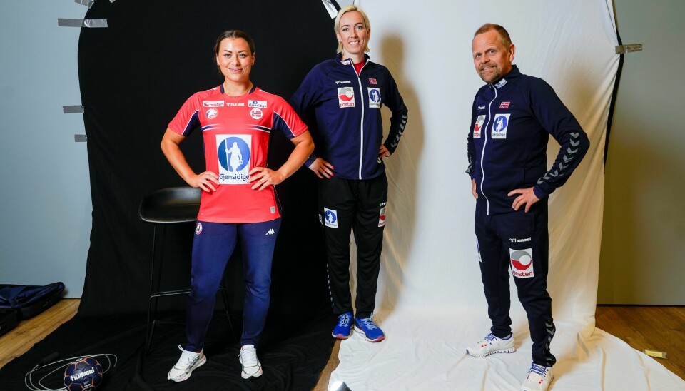 Tre sikre OL-kort: Nora Mørk, keeper Kathrine Lunde og landslagssjef Thorir Hergeirsson. Tre sikre OL-kort: Nora Mørk, keeper Kathrine Lunde og landslagssjef Thorir Hergeirsson.