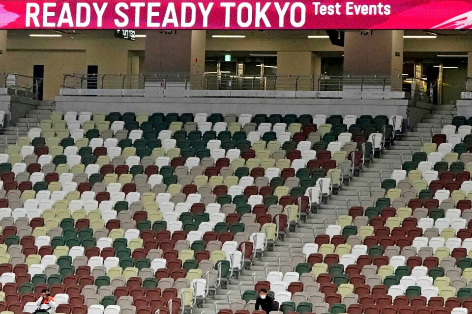 Det blir tomme tribuner når OL i Tokyo holdes fra 23. juli til 8. august. Det blir tomme tribunar når OL i Tokyo går av stabelen frå 23. juli til 8. august. Foto: Shuji Kajiyama / AP / NTB
