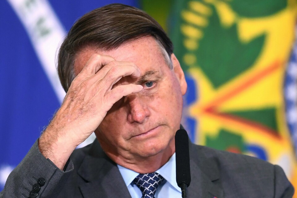 For første gang støtter et flertall av den brasilianske befolkningen riksrett mot president Jair Bolsonaro. For første gang støtter et flertall av den brasilianske befolkningen riksrett mot president Jair Bolsonaro.