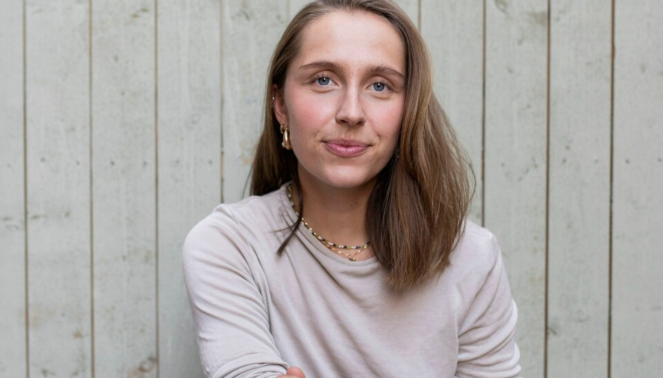Podkasten «Men hva mener du?» skal hjelpe unge velgere å forstå seg på politikk. Kanskje kan den også være til hjelp for flere før høstens stortingsvalg. Foto: Amanda Iversen Orlich. Thale Engelsen podkast