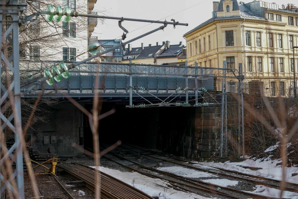 Bane Nor er i lagmannsretten funnet skyldig på alle tre tiltalepunkter etter at en 15-åring døde i en ulykke på Filipstad i Oslo i februar 2019. 24. FEBRUAR: Høyspenning drepte en 15-åring i en tunnel på Filipstad. Kjæresten fra Drammen overlevde. Foto: NTB Scanpix