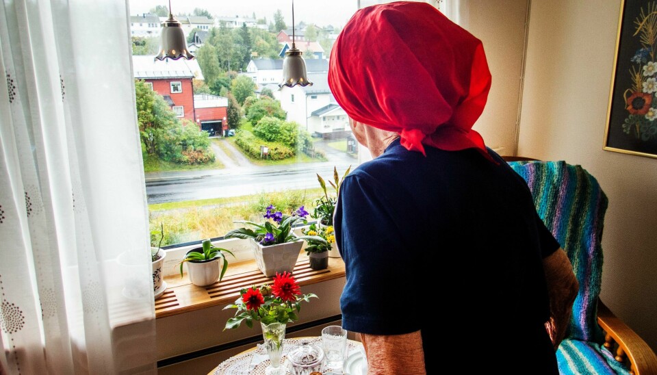 De som skal kunne få kontantstøtten KrF foreslår, er blant annet ektefeller eller samboere av hjelpetrengende. Illustrasjonsfoto. De som skal kunne få kontantstøtten KrF foreslår, er blant annet ektefeller eller samboere av hjelpetrengende. Illustrasjonsfoto: Gorm Kallestad / NTB