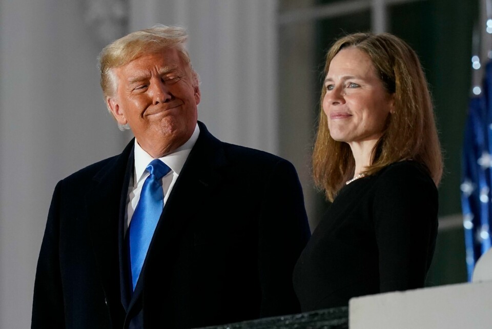 Amerikansk høyesterett ble kraftig politisert av president Trump. Dommer Amy Coney Barrett godtok denne uka en svært kontroversiell antiabortlov i Texas. .