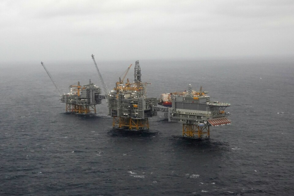 Johan Sverdrup-feltet i Nordsjøen ble satt i drift i 2019. Ifølge Oljedirektoratet er over halvparten av oljen og gassen som finnes på norsk sokkel ikke funnet ennå. Johan Sverdrup-feltet i Nordsjøen ble satt i drift i 2019. Ifølge Oljedirektoratet er over halvparten av oljen og gassen som finnes på norsk sokkel ikke funnet ennå.