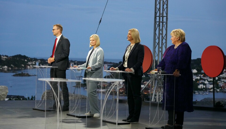 Venstre og Guri Melby hører hjemme på høyre side, med KrF-leder Kjell Ingolf Ropstad, Frp-leder Sylvi Listhaug og statsminister Erna Solberg. Venstre og Guri Melby hører hjemme på høyre side, med KrF-leder Kjell Ingolf Ropstad, Frp-leder Sylvi Listhaug og statsminister Erna Solberg.