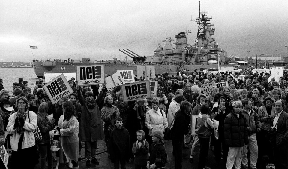 USS IOWA: Frykten for at USS Iowa hadde atomvåpen ombord, da det besøkte Oslo i 1985, førte til store demonstrasjoner. FOTO: Henrik Laurvik/NTB SCANPIX USS IOWA: Frykten for at USS Iowa hadde atomvåpen ombord, da det besøkte Oslo i 1985, førte til store demonstrasjoner. FOTO: Henrik Laurvik/NTB SCANPIX