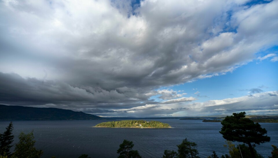 Overlevende fra Utøya har følt seg alene, uten støtte fra samfunnet til å ta opp kampen mot retorikk, den politiske ideologien, mot hatet som terroren var en konsekvens av, skriver vår spaltist. .