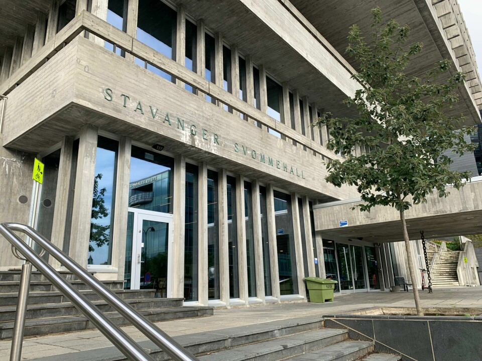 Prisen for et familiekort i Stavanger svømmehall ligger på 2350 kroner. Stavanger svømmehall