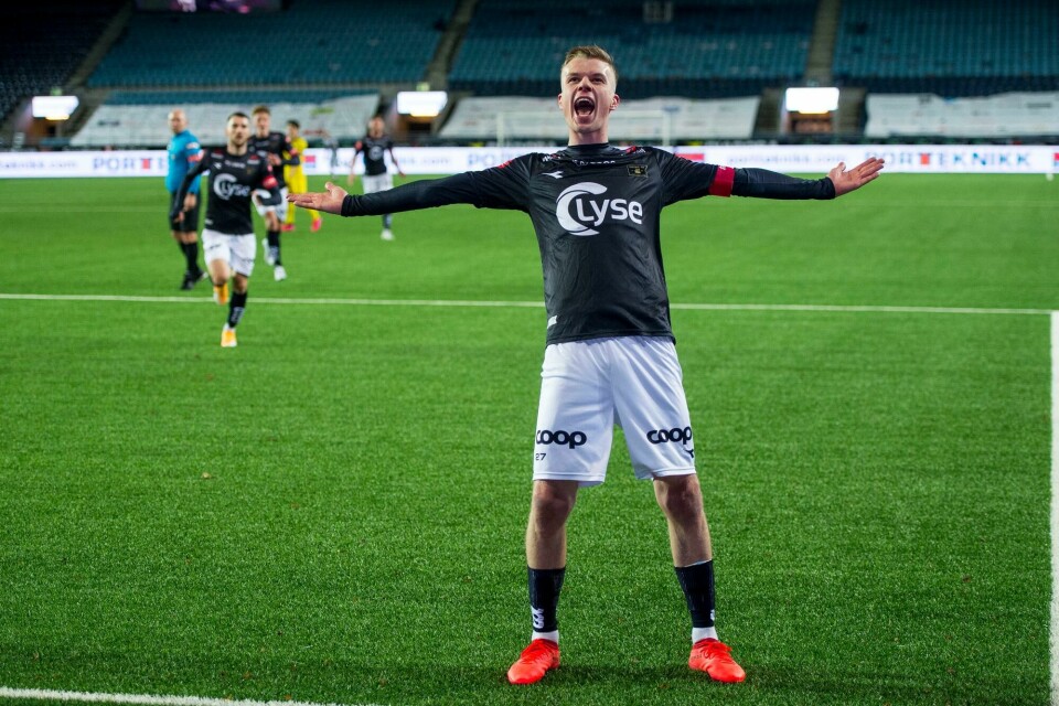 Samuel Fridjonsson jubler for mål mot Start. Foto: Carina Johansen /NTB Stavanger 20201128. Vikings Samúel Fridjónsson jubler under eliteseriekampen i fotball mellom Viking og Start på Viking stadion.Foto: Carina Johansen / NTB