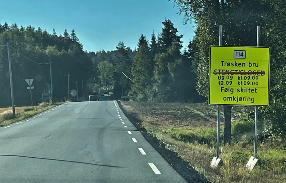 Nå gjennomføres det igjen en totalstenging av brua – fra 9. september klokka 09:00 til 12. september klokka 09:00. Nå gjennomføres det igjen en totalstenging av brua – fra 9. september klokka 09:00 til 12. september klokka 09:00.