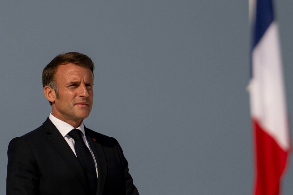 Frankrikes president Emmanuel Macron oppløser nasjonalforsamlingen og sier han skriver ut nyvalg allerede 20. juni. Frankrikes president Emmanuel Macron hevder Ukraina har bedt om militærinstruktører. Foto: Javad Parsa / NTB