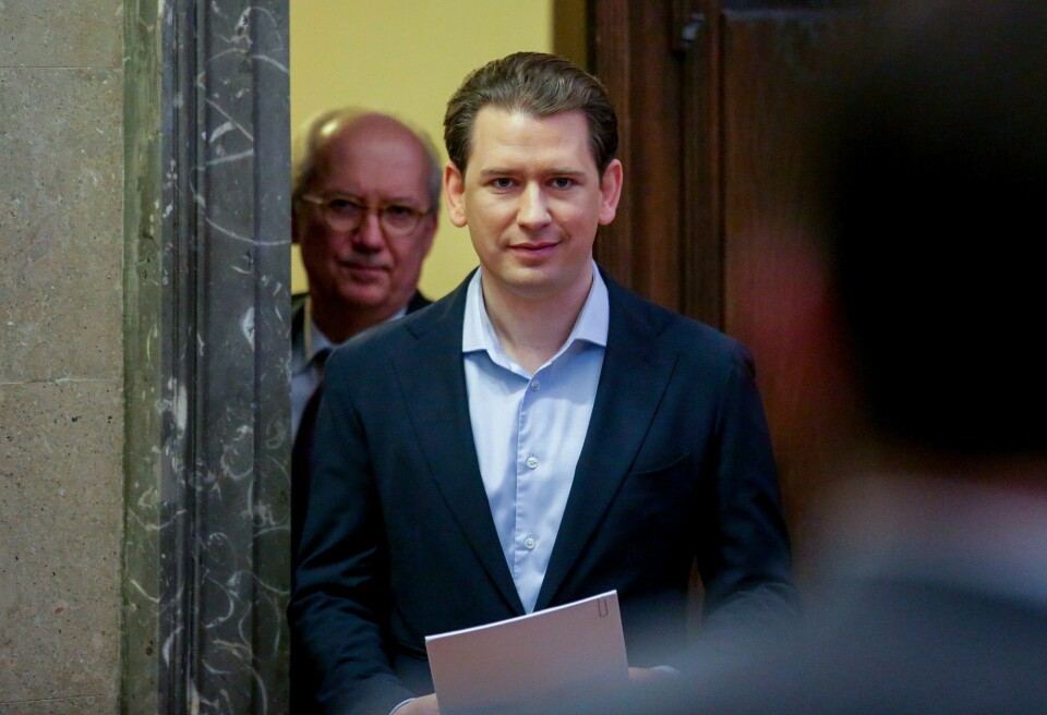 Eksstatsminister Sebastian Kurz møtte i retten i Wien fredag, der han fikk en betinget fengselsdom for å ha løyet til en granskningskomité i 2020. Eksstatsminister Sebastian Kurz møtte i retten i Wien fredag, der han fikk en betinget fengselsdom for å ha løyet til en granskningskomité i 2020. Foto: Heinz-Peter Bader / AP / NTB
