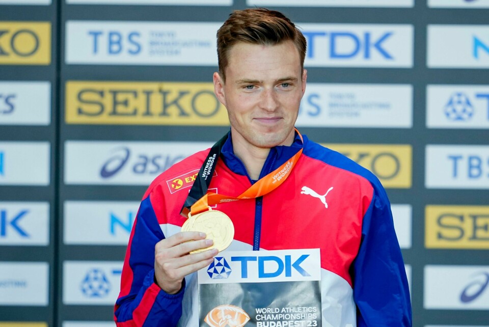 Karsten Warholm tar en VM-beslutning i løpet av helgen. Karsten Warholm løper ikke på hjemmebane i vinter. Foto: Beate Oma Dahle / NTB