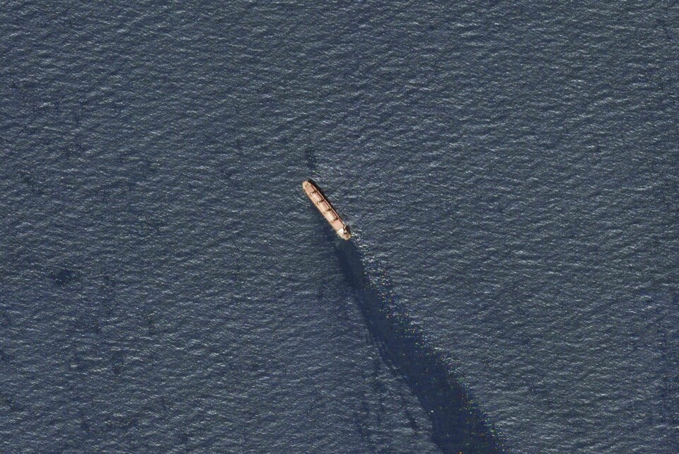 Olje renner ut av lasteskipet Rubymar på dette satellittbildet tatt tidligere i uken. Olje renner ut av lasteskipet Rubymar på dette satellittbildet tatt tidligere i uken. Foto: Planet Labs PBC / AP / NTB