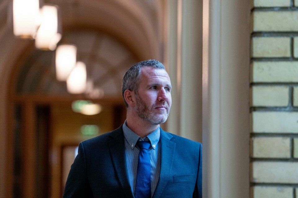 – Støre-regjeringens aversjon mot kjernekraft ser ut til å være enestående i Europa. Enestående med negativt fortegn, sier Frps energipolitiske talsperson Marius Arion Nilsen. Frps Marius Arion Nilsen mener regjeringens politikk er meget kortsiktig. Foto: Javad Parsa / NTB