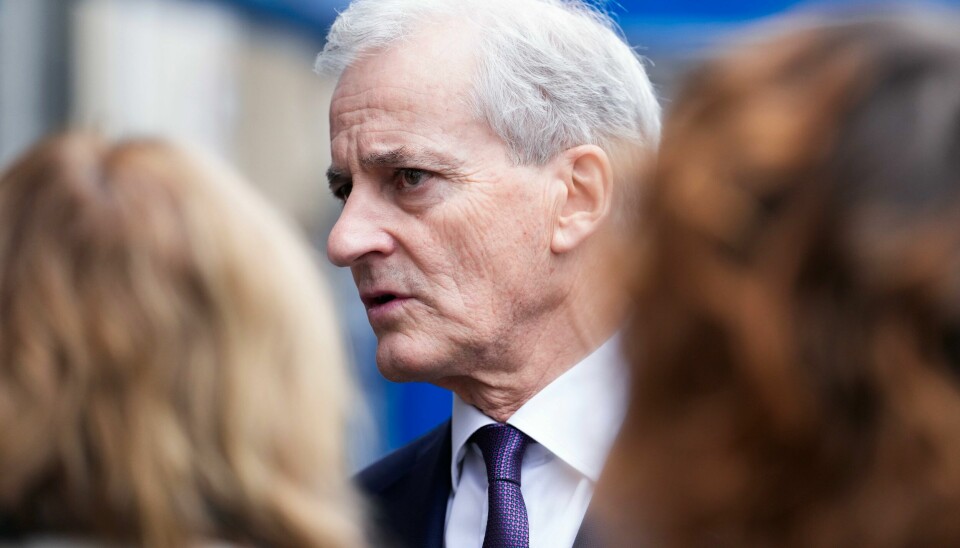Statsminister Jonas Gahr Støre (Ap) ønsker Kong Harald god bedring. Statsminister Jonas Gahr Støre, her på den årlige sikkerhetskonferansen i München, reiser mandag til Paris for å delta på Ukraina-toppmøte. Foto: Javad Parsa / NTB
