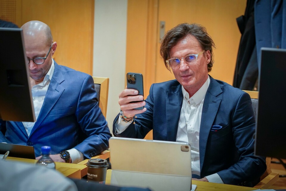 Hotellmilliardær Petter Stordalen forklarte seg tirsdag i Oslo tingrett der staten mener han har unndratt flere hundre millioner kroner i skatt. Stordalen selv bestrider kravet. Foto: Heiko Junge / NTB Hotellmilliardær Petter Stordalen forklarte seg tirsdag i Oslo tingrett der staten mener han har unndratt flere hundre millioner kroner i skatt. Stordalen selv bestrider kravet. Foto: Heiko Junge / NTB