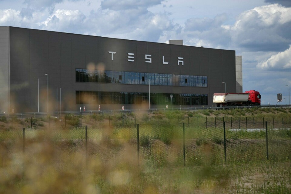 Teslas storfabrikk utenfor Berlin. FILE PHOTO: A general view of a Tesla's Gigafactory Berlin-Brandenburg building, a part of the electric car manufacture, in Gruenheide, Germany July 18, 2023. REUTERS/Annegret Hilse/File Photo